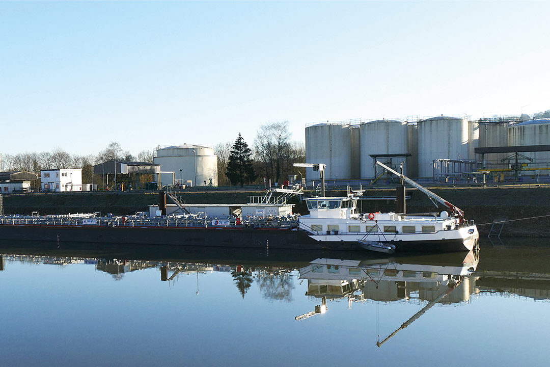 Varo Tanklager am Hafen Trier